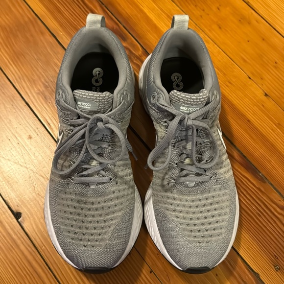 Nike women’s react infinity run size 9 - Picture 1 of 3
